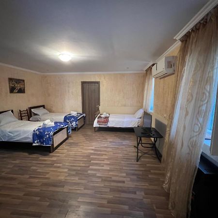 Cozy Apartment In The Centre Of Kutaisi Eksteriør billede