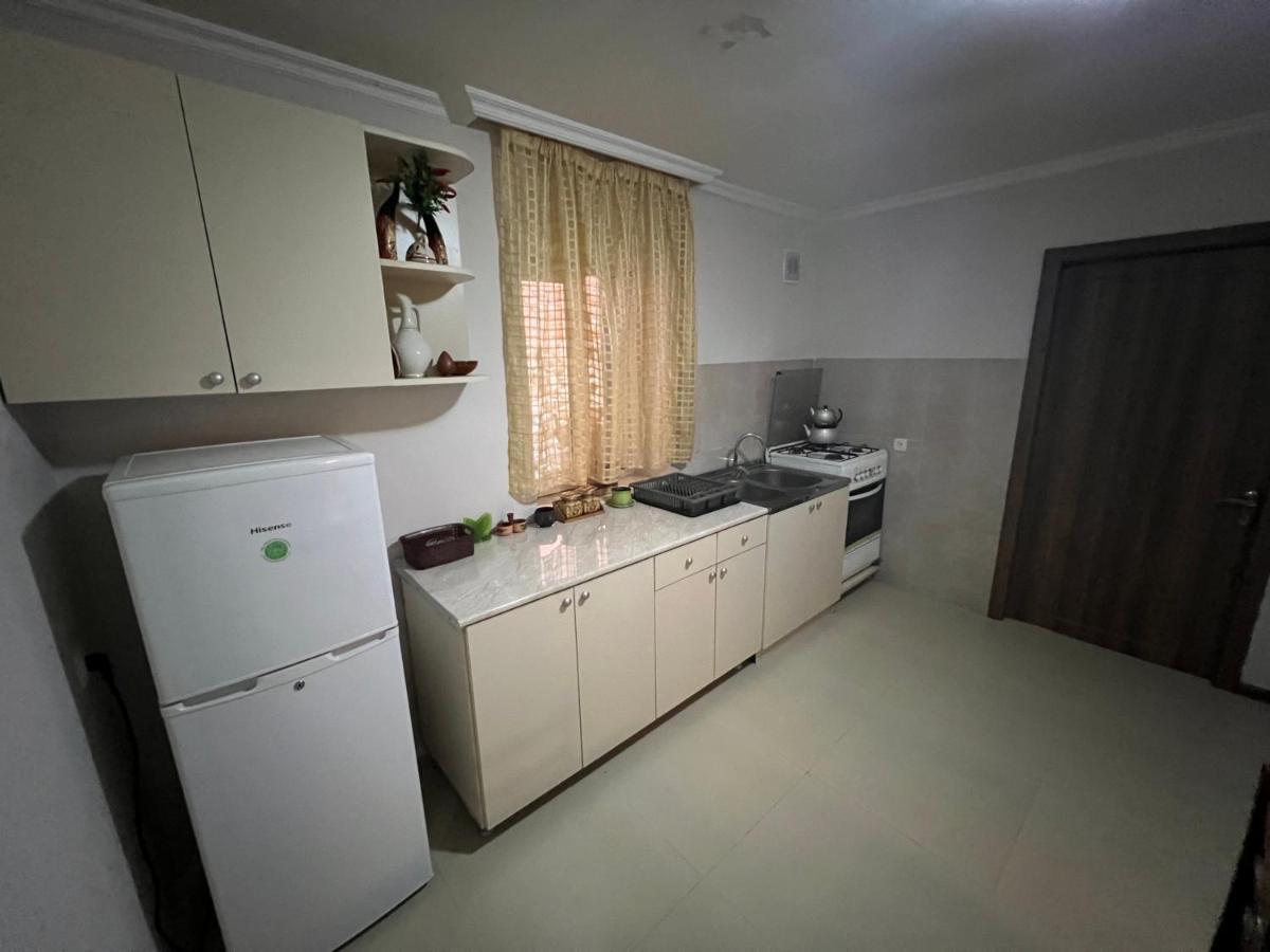 Cozy Apartment In The Centre Of Kutaisi Eksteriør billede