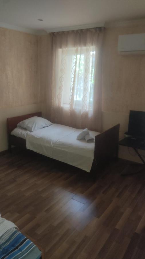 Cozy Apartment In The Centre Of Kutaisi Eksteriør billede